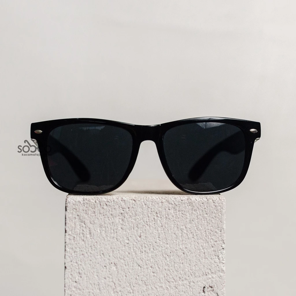 Kacamata Hitam Kotak ASRI 04 Unisex