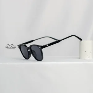Kacamata Hitam Semi Kotak NARAYA 05 Unisex - Image 3